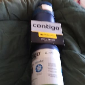 Contigo water bottle w handle